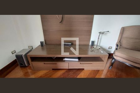 Apartamento à venda com 335m², 4 quartos e 4 vagasQuarto 3 suíte