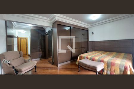 Apartamento à venda com 335m², 4 quartos e 4 vagasQuarto 3 suíte