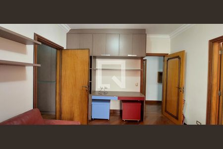 Apartamento à venda com 335m², 4 quartos e 4 vagasQuarto 4 suíte