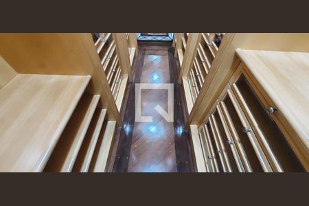 Apartamento à venda com 335m², 4 quartos e 4 vagasQuarto 3 suíte - closet