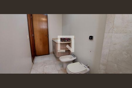 Apartamento à venda com 335m², 4 quartos e 4 vagasBanheiro Quarto 4 suíte