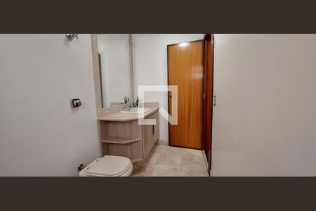 Apartamento à venda com 335m², 4 quartos e 4 vagasBanheiro Quarto 2 suíte