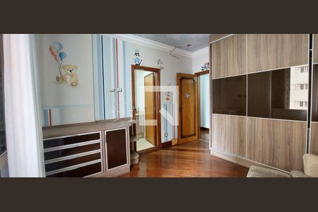 Apartamento à venda com 335m², 4 quartos e 4 vagasQuarto 2 suíte