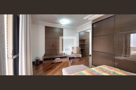 Apartamento à venda com 335m², 4 quartos e 4 vagasQuarto 3 suíte