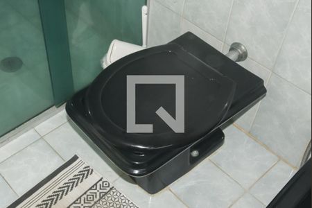 Casa à venda com 401m², 4 quartos e 3 vagas Casa à venda com 401m², 4 quartos e 3 vagasBanheiro da Suíte