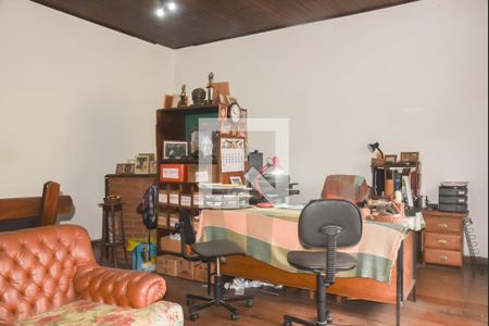 Casa à venda com 401m², 4 quartos e 3 vagas Casa à venda com 401m², 4 quartos e 3 vagas3° Piso - Escritório