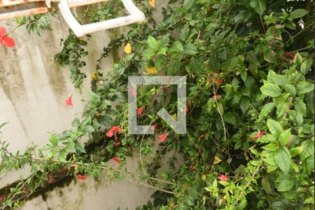 Casa à venda com 401m², 4 quartos e 3 vagas Casa à venda com 401m², 4 quartos e 3 vagasVista do Quarto 2