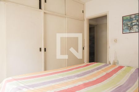 Casa à venda com 401m², 4 quartos e 3 vagas Casa à venda com 401m², 4 quartos e 3 vagasSuíte