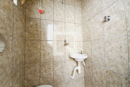 Casa à venda com 319m², 4 quartos e 5 vagasBanheiro de Serviço