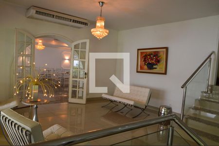 Casa à venda com 650m², 5 quartos e 5 vagasSala 1