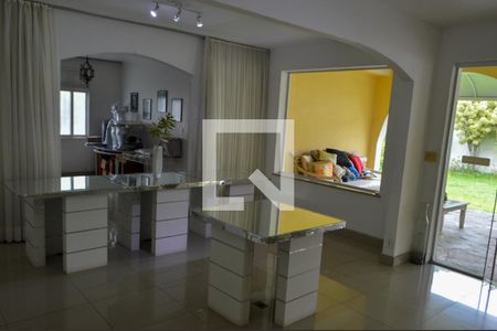 Casa à venda com 650m², 5 quartos e 5 vagasSala 2
