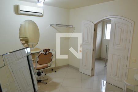 Casa à venda com 650m², 5 quartos e 5 vagasSuíte 1