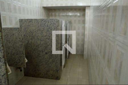 Casa à venda com 650m², 5 quartos e 5 vagasBanheiro 2- Salão de Festas