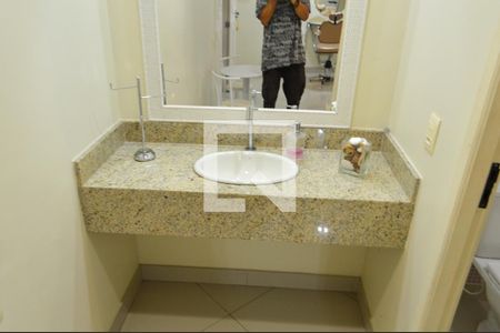 Casa à venda com 650m², 5 quartos e 5 vagasBanheiro da Suíte 1