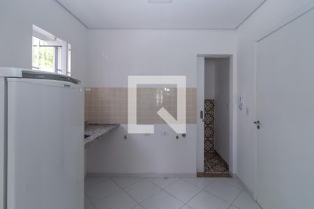 Cozinha de kitnet/studio para alugar com 1 quarto, 25m² em Vila Ema, São Paulo