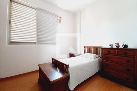Quarto 1  de apartamento à venda com 2 quartos, 104m² em Centro, Campinas