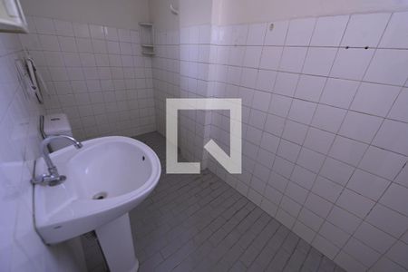 Banheiro de apartamento para alugar com 1 quarto, 30m² em Setor Aeroporto, Goiânia