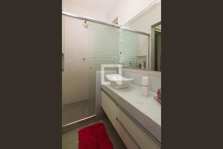 Casa à venda com 130m², 4 quartos e 1 vagaBanheiro Corredor