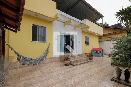 Casa à venda com 130m², 4 quartos e 1 vagaQuintal
