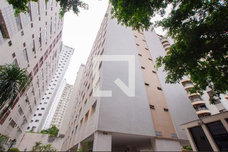 Apartamento para alugar com 110m², 2 quartos e 2 vagasFachada
