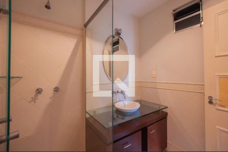 Apartamento para alugar com 110m², 2 quartos e 2 vagasBanheiro Corredor