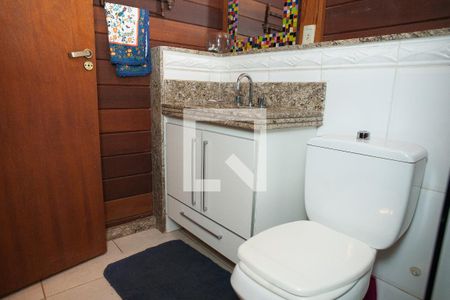 Casa de condomínio à venda com 126m², 3 quartos e 3 vagasbanheiro suite