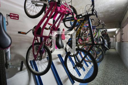 Apartamento à venda com 65m², 2 quartos e 1 vaga Apartamento à venda com 65m², 2 quartos e 1 vagaÁrea comum - Bicicletário