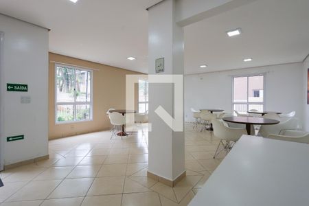 Apartamento à venda com 65m², 2 quartos e 1 vaga Apartamento à venda com 65m², 2 quartos e 1 vagaÁrea comum - Salão de festas