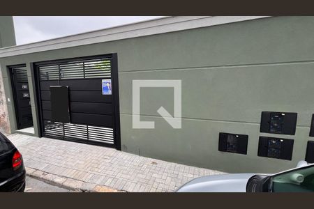 Casa de condomínio à venda com 70m², 2 quartos e 1 vaga Casa de condomínio à venda com 70m², 2 quartos e 1 vagaFachada