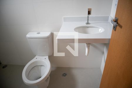 Casa de condomínio à venda com 70m², 2 quartos e 1 vagaBanheiro do Quarto 2
