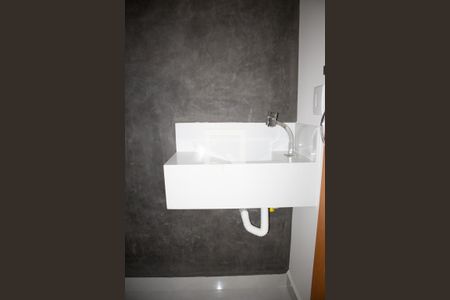 Casa de condomínio à venda com 70m², 2 quartos e 1 vagaLavabo