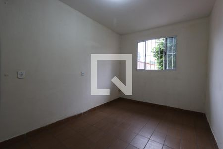 Casa para alugar com 2 quartos, 70m² em Jardim Santa Terezinha (zona Leste), São Paulo