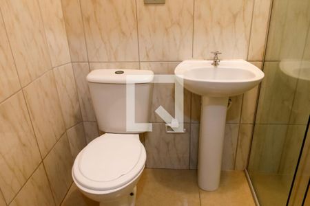 Banheiro de casa para alugar com 1 quarto, 80m² em Santa Maria, Osasco