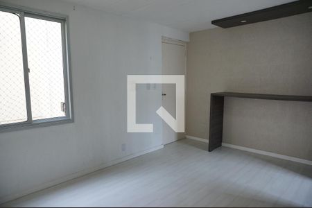 Sala de casa de condomínio à venda com 2 quartos, 43m² em Campina, São Leopoldo