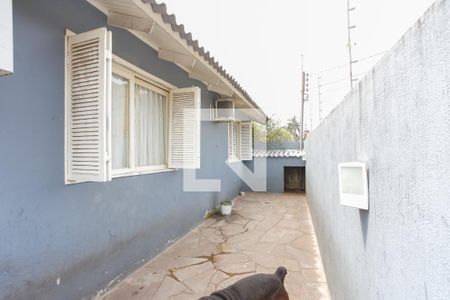 Casa à venda com 150m², 2 quartos e 6 vagas Casa à venda com 150m², 2 quartos e 6 vagasCanil