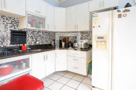 Casa à venda com 150m², 2 quartos e 6 vagas Casa à venda com 150m², 2 quartos e 6 vagasCozinha