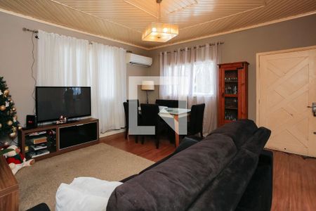 Sala de casa à venda com 2 quartos, 150m² em Jardim São Pedro, Porto Alegre