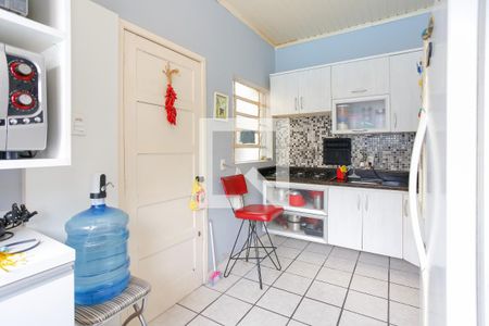 Casa à venda com 150m², 2 quartos e 6 vagas Casa à venda com 150m², 2 quartos e 6 vagasCozinha