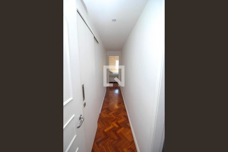 Corredor de apartamento para alugar com 4 quartos, 182m² em Laranjeiras, Rio de Janeiro