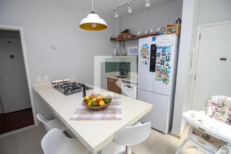 Apartamento para alugar com 182m², 4 quartos e 1 vagaCozinha - Armários