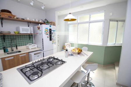 Apartamento para alugar com 182m², 4 quartos e 1 vagaCozinha - Armários