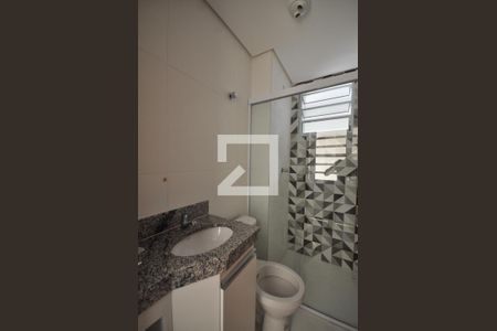 Banheiro de apartamento para alugar com 1 quarto, 34m² em Vila Gustavo, São Paulo