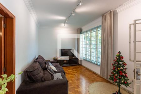 Sala de casa para alugar com 3 quartos, 225m² em Santo Antônio, Belo Horizonte