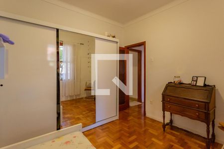 Quarto 1 de casa para alugar com 3 quartos, 225m² em Santo Antônio, Belo Horizonte