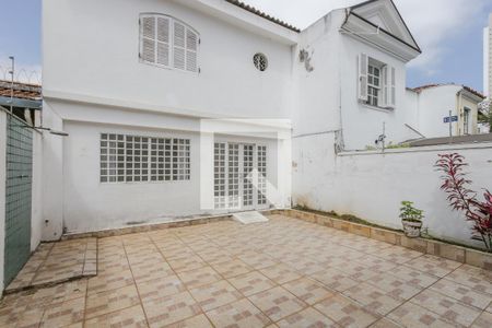 Casa à venda com 170m², 4 quartos e 2 vagas Casa à venda com 170m², 4 quartos e 2 vagasQuintal
