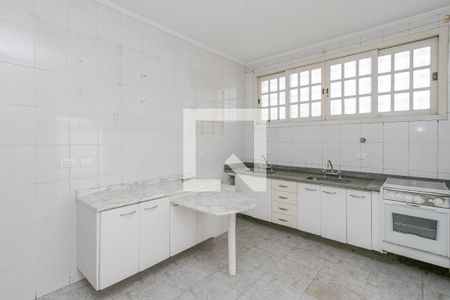 Casa à venda com 170m², 4 quartos e 2 vagas Casa à venda com 170m², 4 quartos e 2 vagasCozinha