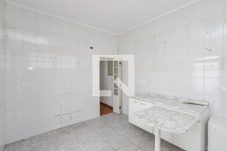 Casa à venda com 170m², 4 quartos e 2 vagas Casa à venda com 170m², 4 quartos e 2 vagasCozinha