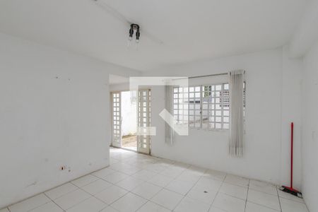 Casa à venda com 170m², 4 quartos e 2 vagas Casa à venda com 170m², 4 quartos e 2 vagasSala da Edícula