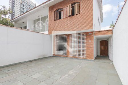 Casa à venda com 170m², 4 quartos e 2 vagas Casa à venda com 170m², 4 quartos e 2 vagasGaragem