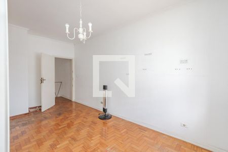 Casa à venda com 170m², 4 quartos e 2 vagas Casa à venda com 170m², 4 quartos e 2 vagasQuarto 1